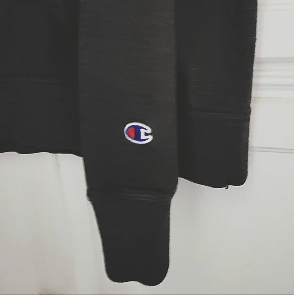 Champion Grey Pullover Sweater Size Large - Picture 4 of 5